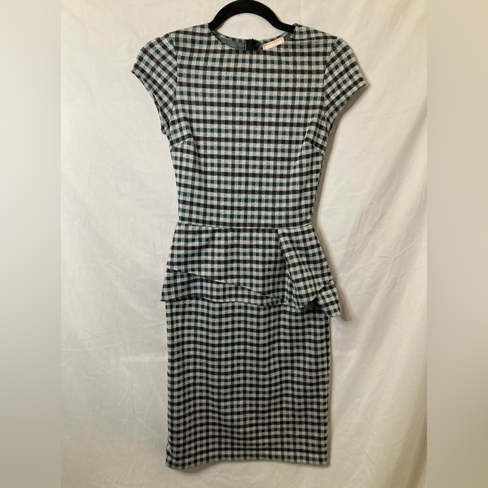 Curvy Body Con Dressy plaid mini dress🖤🤍